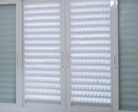 Portas e janelas acústicas para indústrias