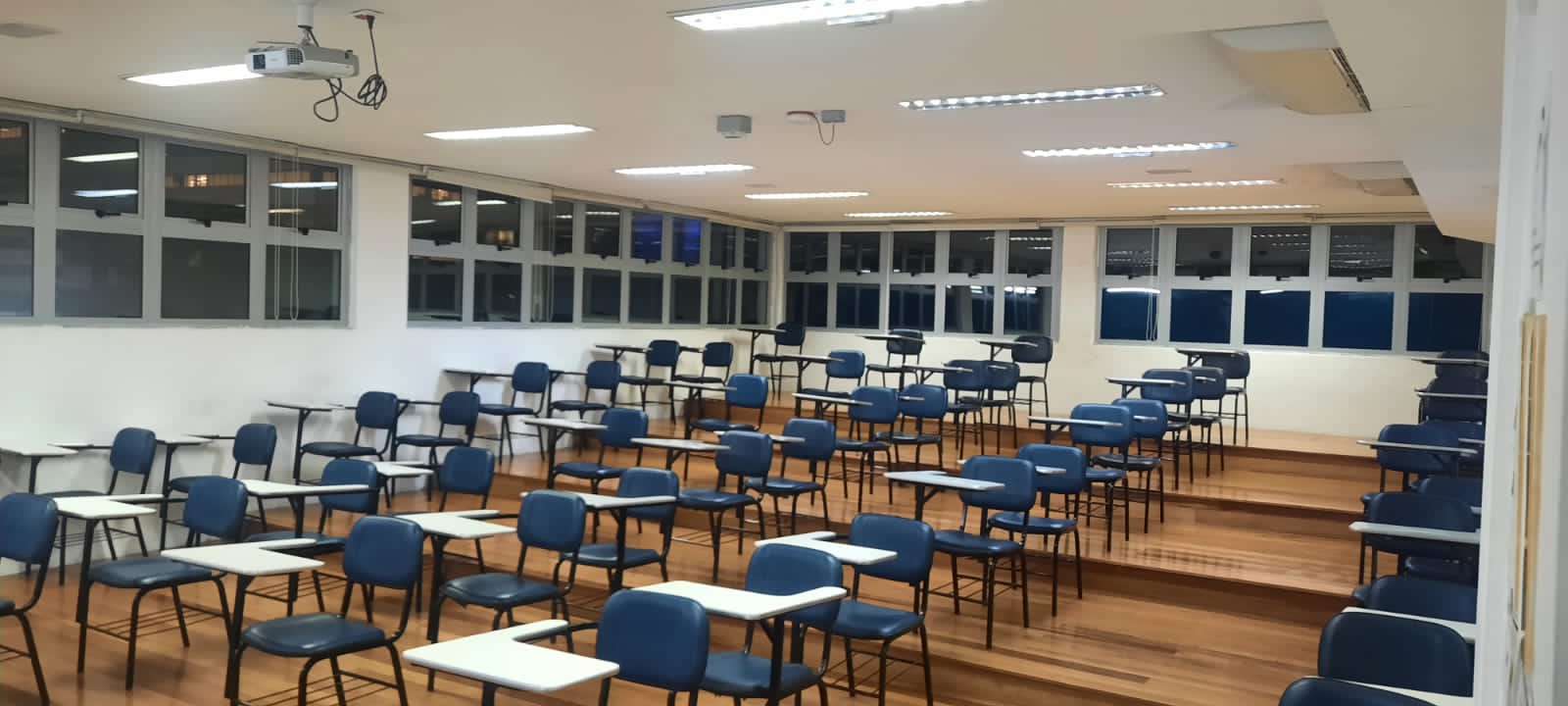 Janelas para o Colégio Anglo em Moema