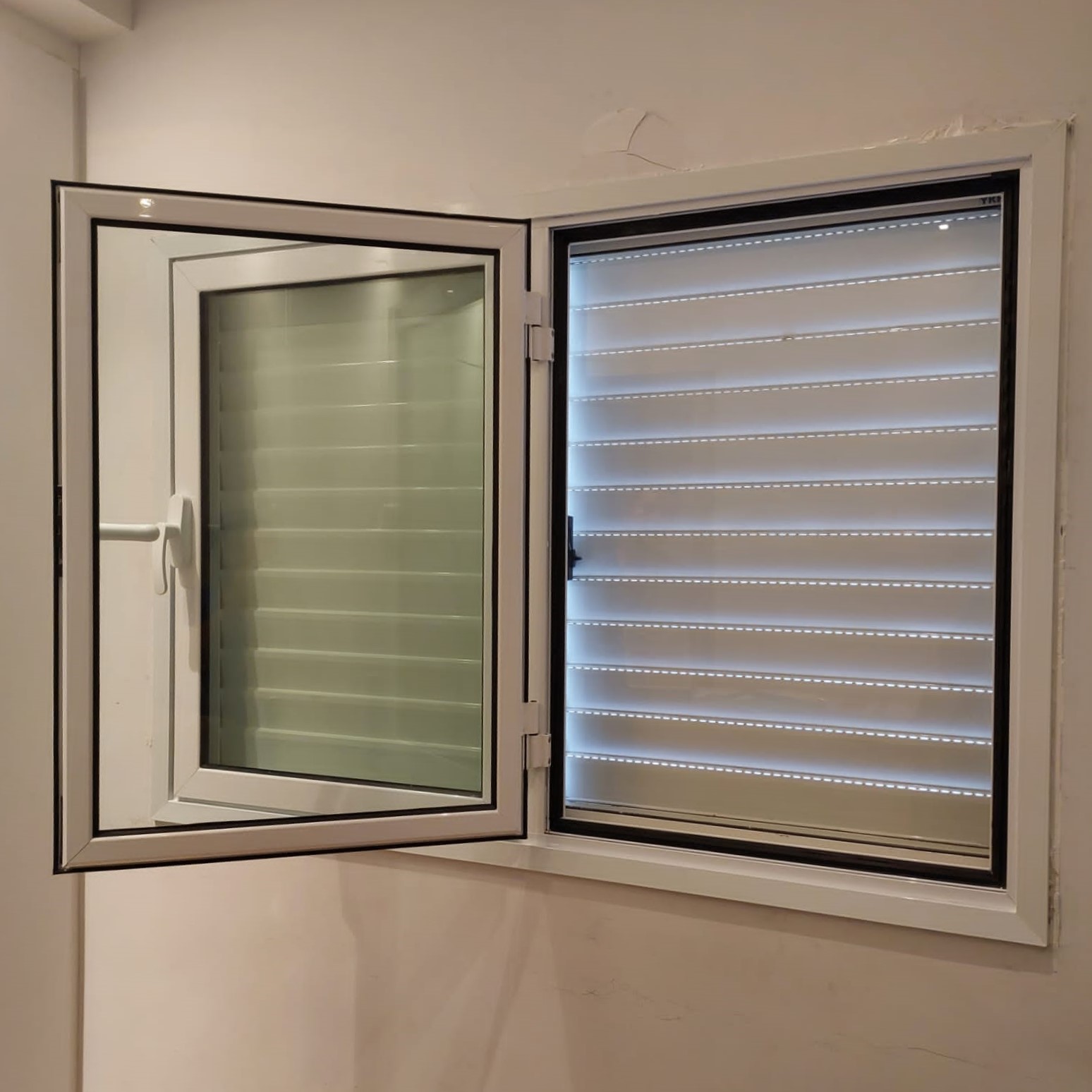 Janela acústica de giro lateral 01