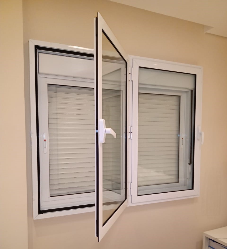 Janela acústica de giro 02 folhas 02