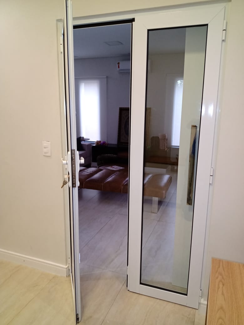 Porta acústica de giro 06