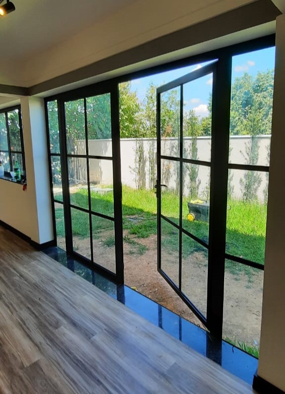 Porta acústica de giro 04 folhas 01