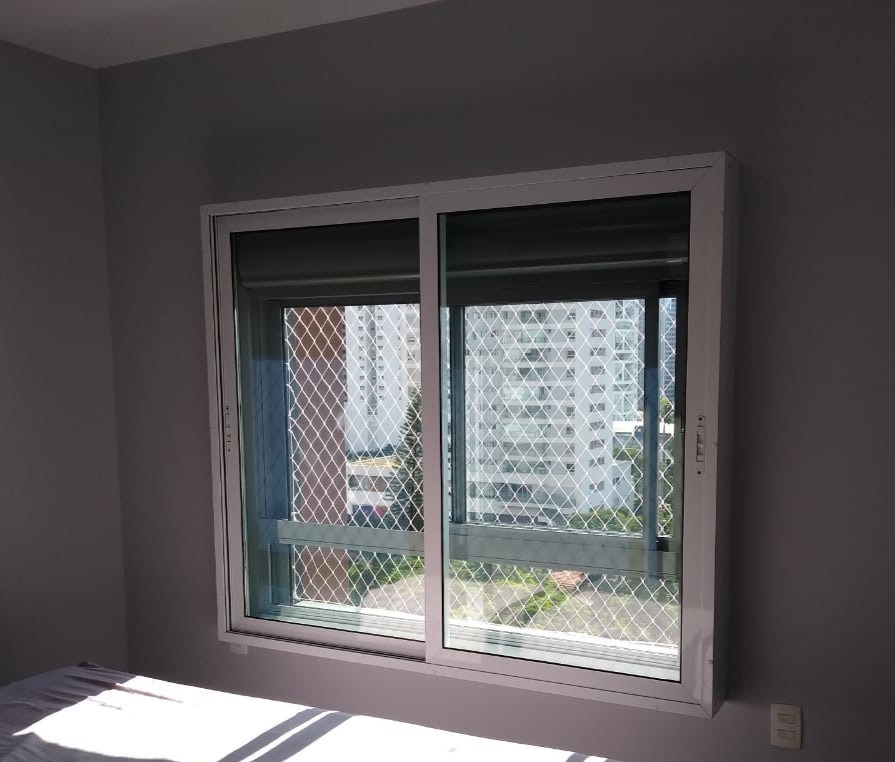 Janela acústica sobreposta: por que ela é a solução ideal para apartamentos? 2 janela acustica sobreposta para apartamentos 01 blog conforto acustica 02